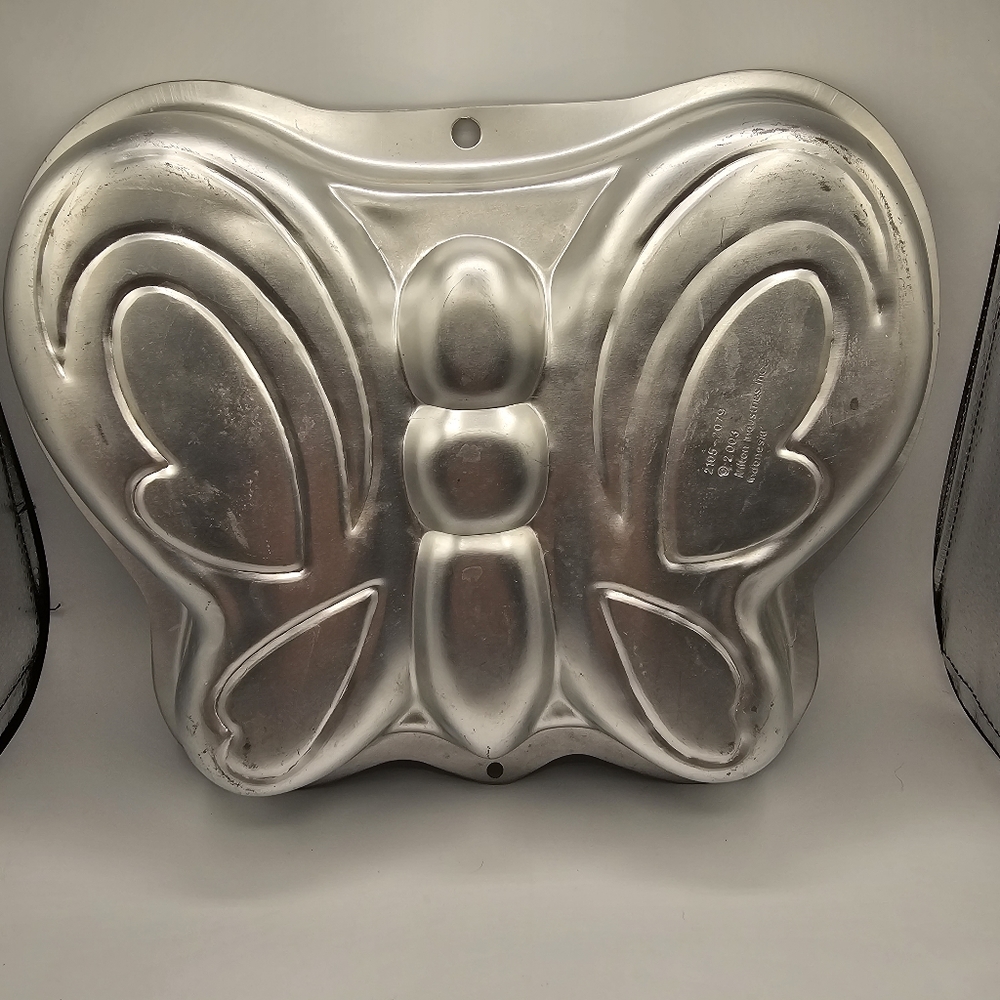 2003 Wilton Butterfly Cake Pan